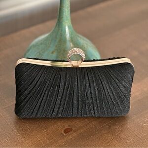 NWOT Cutch Black Elegant